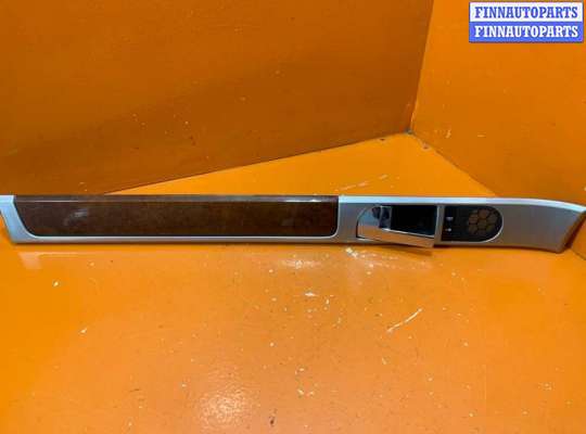 купить Накладка декоративная на Volkswagen Touareg