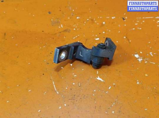 купить Петля двери на Volkswagen Passat