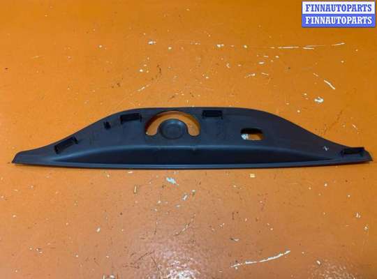 купить Накладка декоративная на Volkswagen Touareg