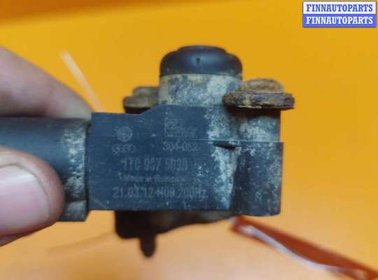 купить Датчик положения кузова на Volkswagen Passat