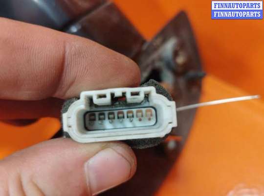 купить Зеркало наружное левое на Mitsubishi Space Runner