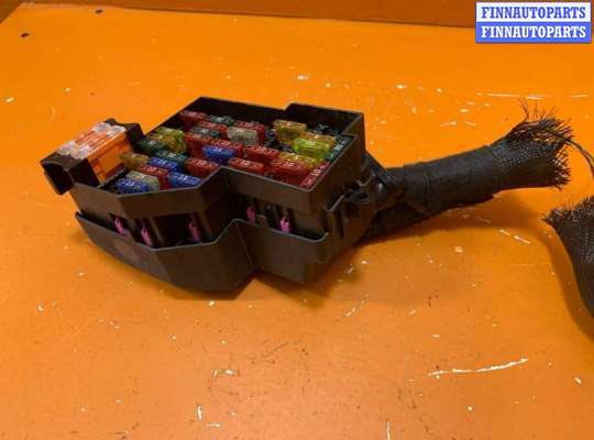 купить Блок предохранителей на Volkswagen Touareg