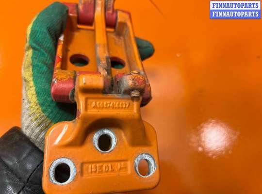 купить Петля двери (крышки) багажника на Volkswagen Crafter