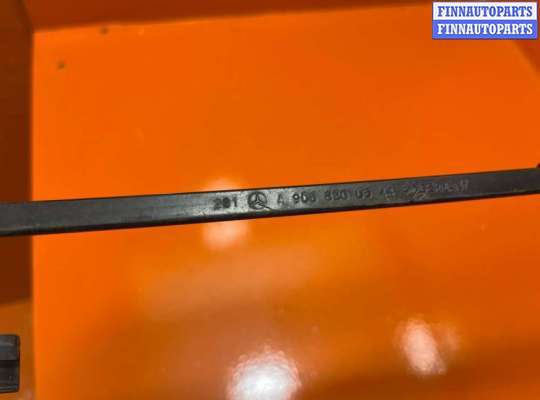 купить Щеткодержатель (поводок стеклоочистителя, дворник) на Volkswagen Crafter