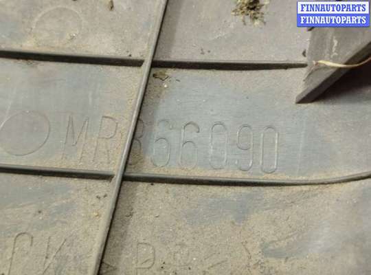 купить Пластик салона на Mitsubishi Space Runner