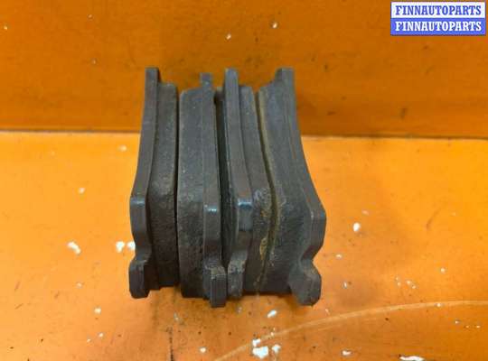 Тормозные колодки VG2673656 на Volkswagen Passat