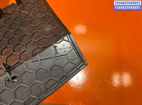 купить Накладка декоративная на торпедо на Volkswagen Crafter