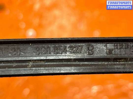 Молдинг на Volkswagen Passat B7 (36)