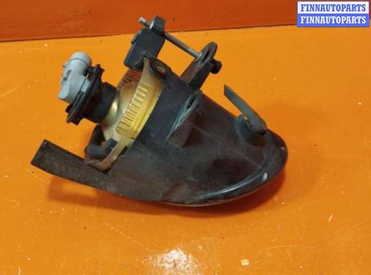 купить Фара противотуманная правая на Volkswagen Passat