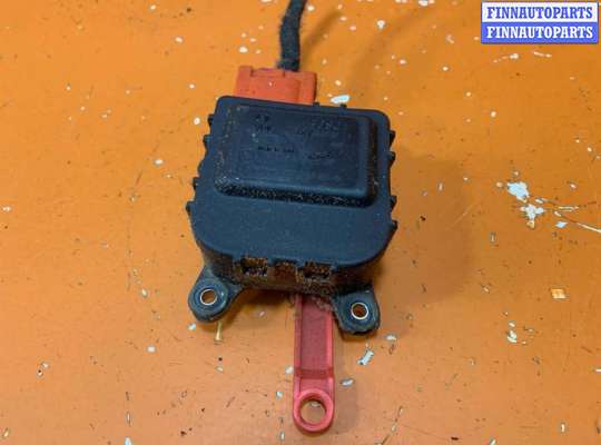 купить Моторчик заслонки печки на Volkswagen Passat