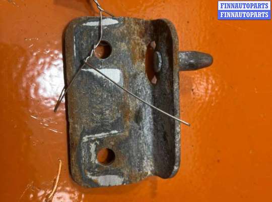 купить Ответная часть (скоба) замка двери на Volkswagen Crafter