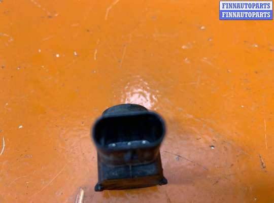 купить Датчик парктроника на Volkswagen Caddy