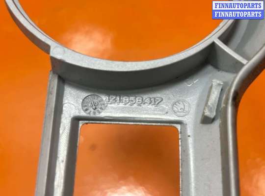 купить Накладка декоративная на торпедо на Skoda Octavia