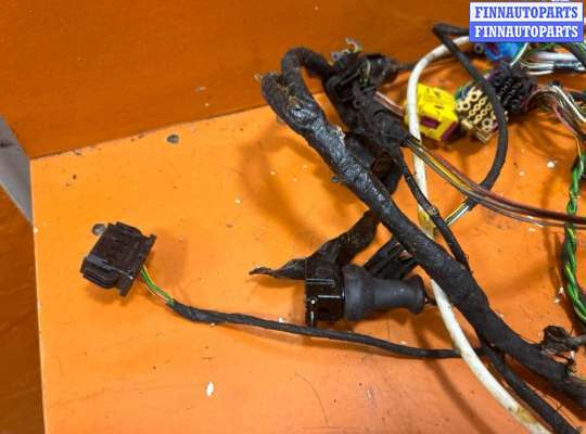 купить Проводка двери на Audi A4