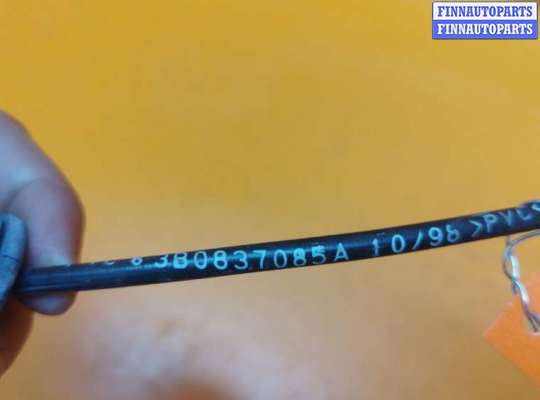 купить Трос двери на Volkswagen Passat