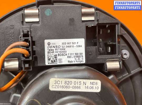 Мотор отопителя на Volkswagen Tiguan I (5N)