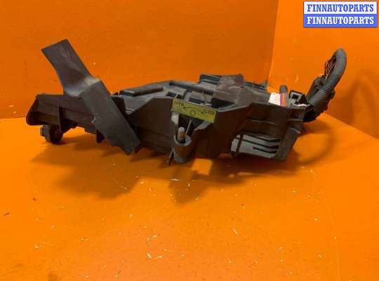 Кронштейн фары на Volkswagen Touareg I (7L)