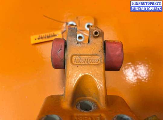 купить Петля двери (крышки) багажника на Volkswagen Crafter