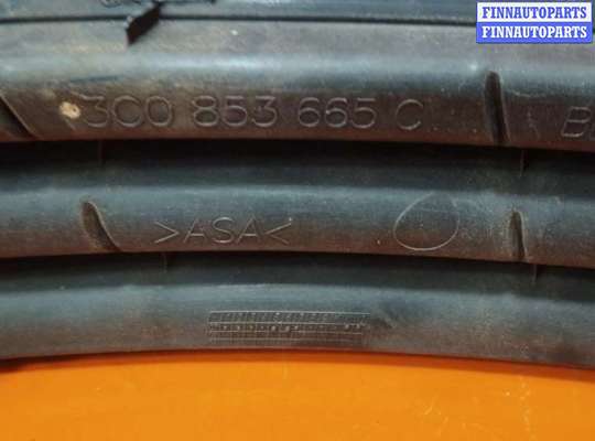 купить Рамка фары противотуманной левой на Volkswagen Passat