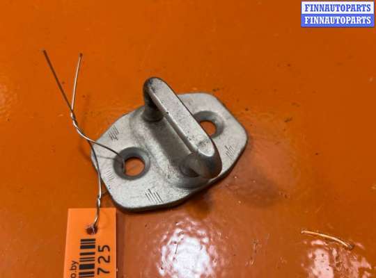 купить Ответная часть (скоба) замка двери на Volkswagen Crafter