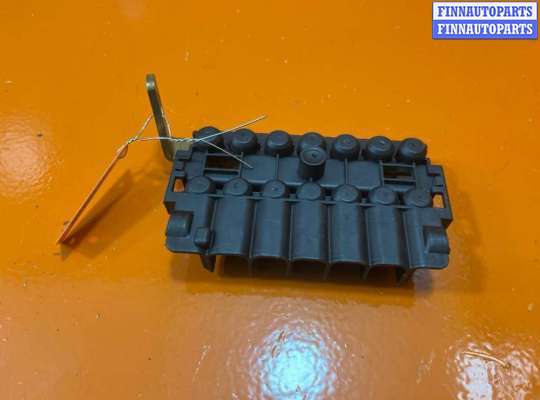 купить Блок предохранителей на Volkswagen Crafter