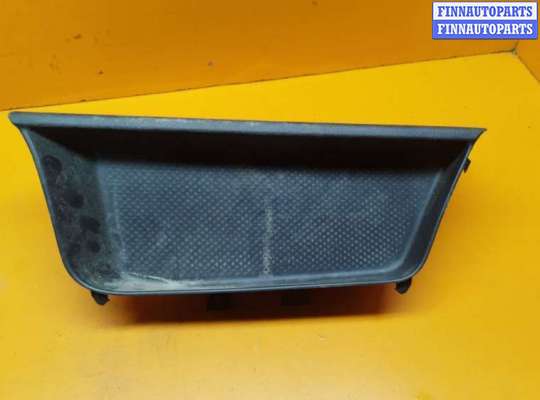 Обшивка багажника VG2405118 на Volkswagen Passat