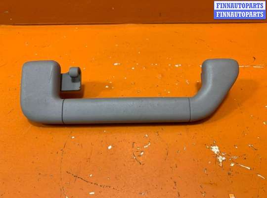 купить Ручка внутренняя потолочная на Volkswagen Touareg