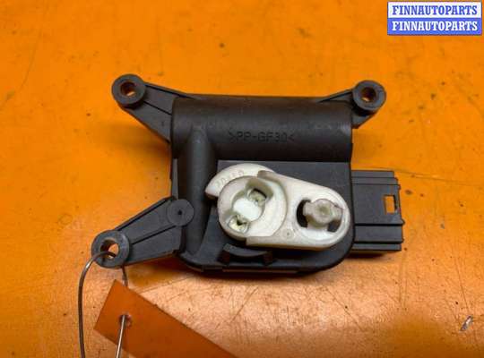 купить Моторчик заслонки печки на Skoda Octavia