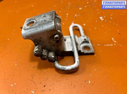 купить Петля двери на Volkswagen Passat