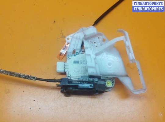 Замок двери передней левой VG2392951 на Volkswagen Passat