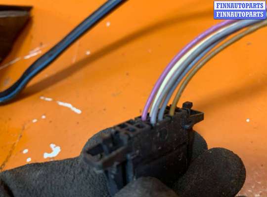 купить Зеркало наружное левое на Volkswagen Passat