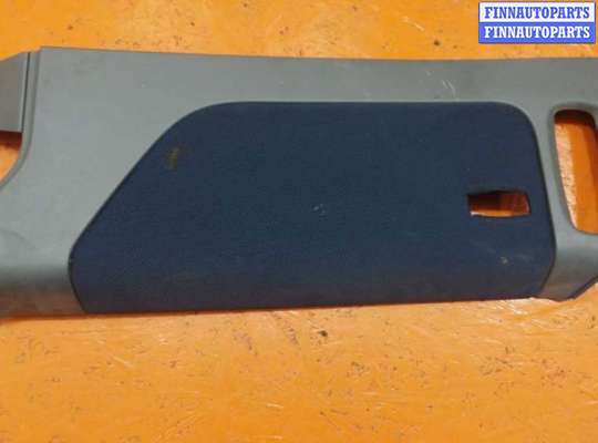 купить Обшивка двери задней правой (дверная карта) на Mitsubishi Space Runner