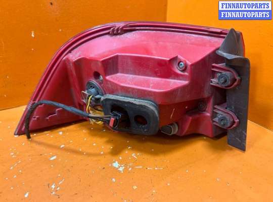 купить Фонарь задний правый на Volkswagen Passat