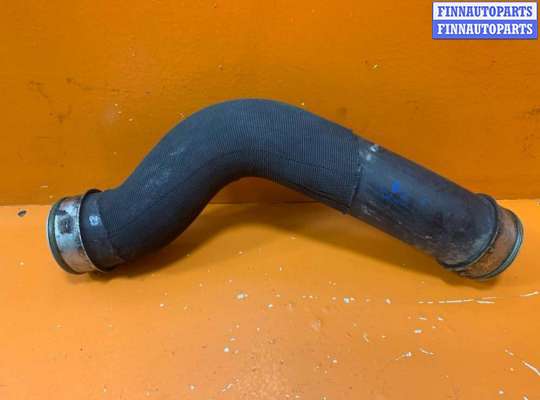 купить Патрубок интеркулера на Volkswagen Touareg