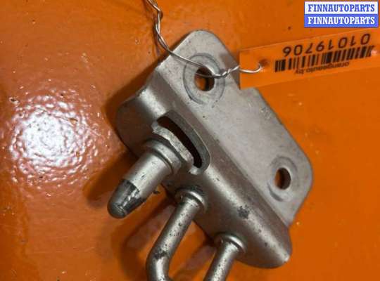 купить Ответная часть (скоба) замка двери на Volkswagen Crafter