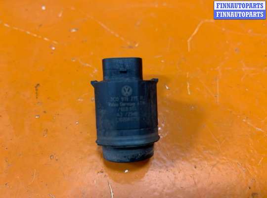 купить Датчик парктроника на Volkswagen Passat