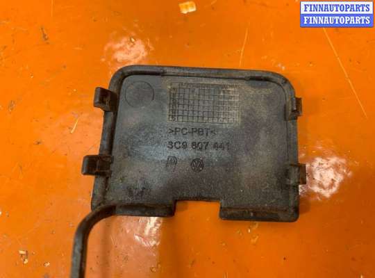 купить Заглушка (решетка) в бампер на Volkswagen Passat