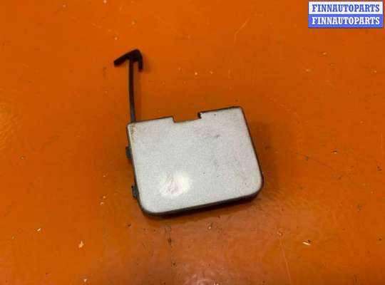 купить Заглушка (решетка) в бампер на Volkswagen Passat