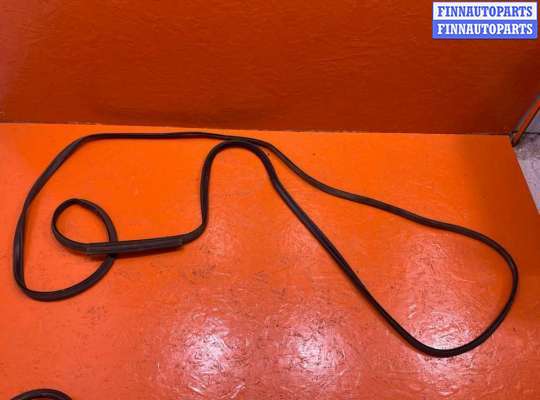 купить Уплотнитель на Volkswagen Crafter