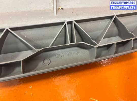 купить Козырек солнцезащитный на Volkswagen Crafter