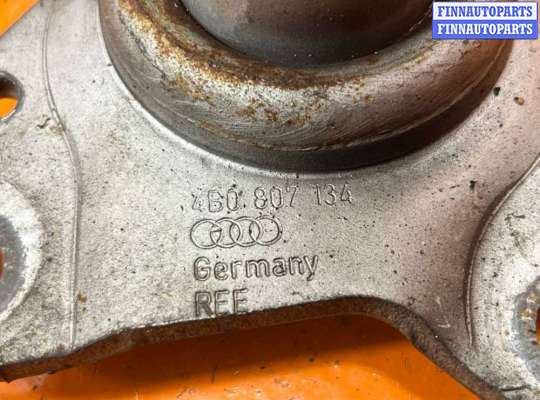 купить Кронштейн крепления бампера переднего на Audi a6