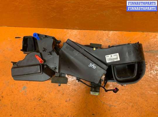 купить Корпус отопителя (печки) на Volkswagen Passat