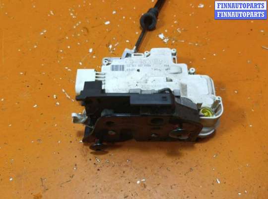 купить Замок двери передней левой на Volkswagen Passat