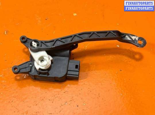 купить Моторчик заслонки печки на Volkswagen Golf