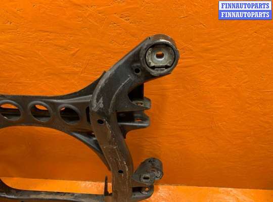 Балка подвески передняя (Подрамник) на Volkswagen Touareg I (7L)