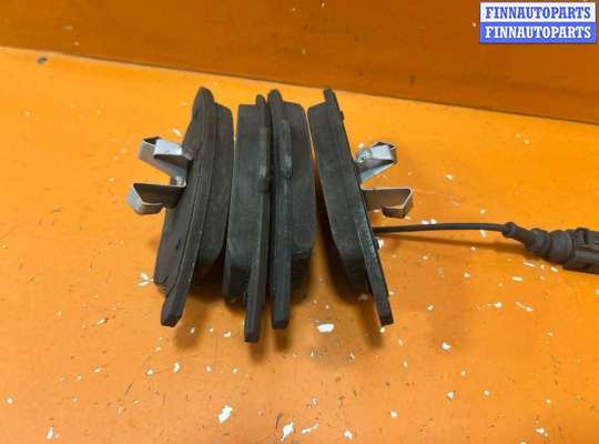 Тормозные колодки VG2774959 на Volkswagen Passat Alltrack