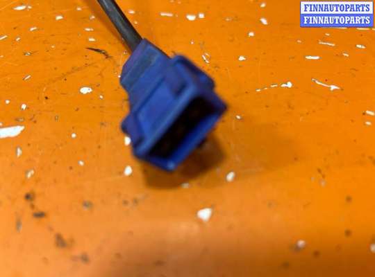 купить Датчик детонации на Volkswagen Passat