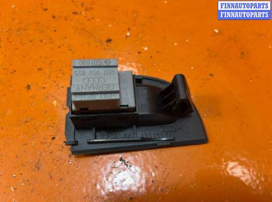 купить Кнопка стеклоподъемника на Audi a6