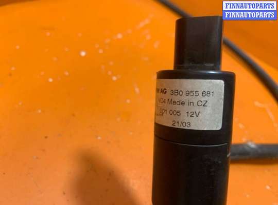 купить Насос (моторчик) омывателя фар на Volkswagen Touareg