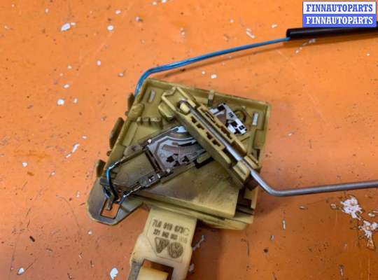 купить Датчик уровня топлива на Volkswagen Touareg